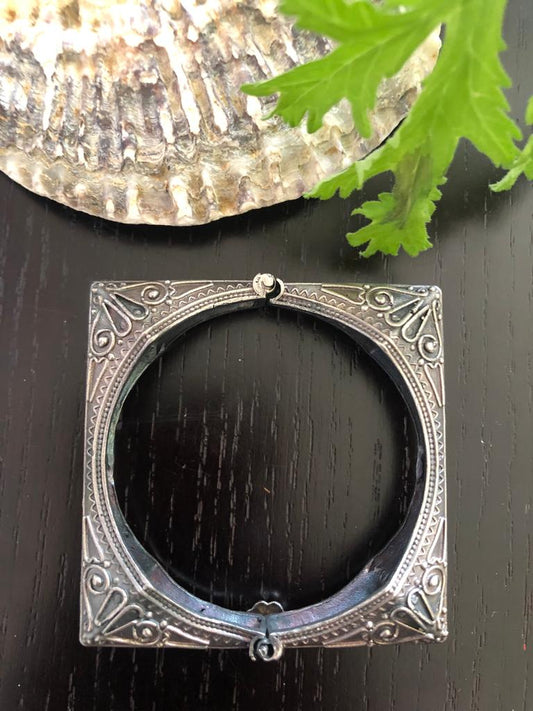 Silver replica bangle