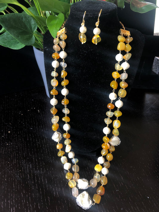 Mother of Pearl neckpiece with earring